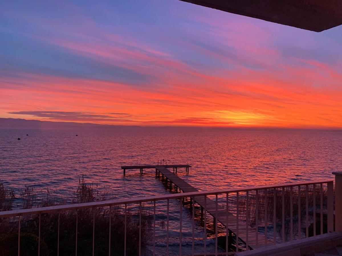 Lake Front Luxury Suites (Adults Only) Sirmione Buitenkant foto