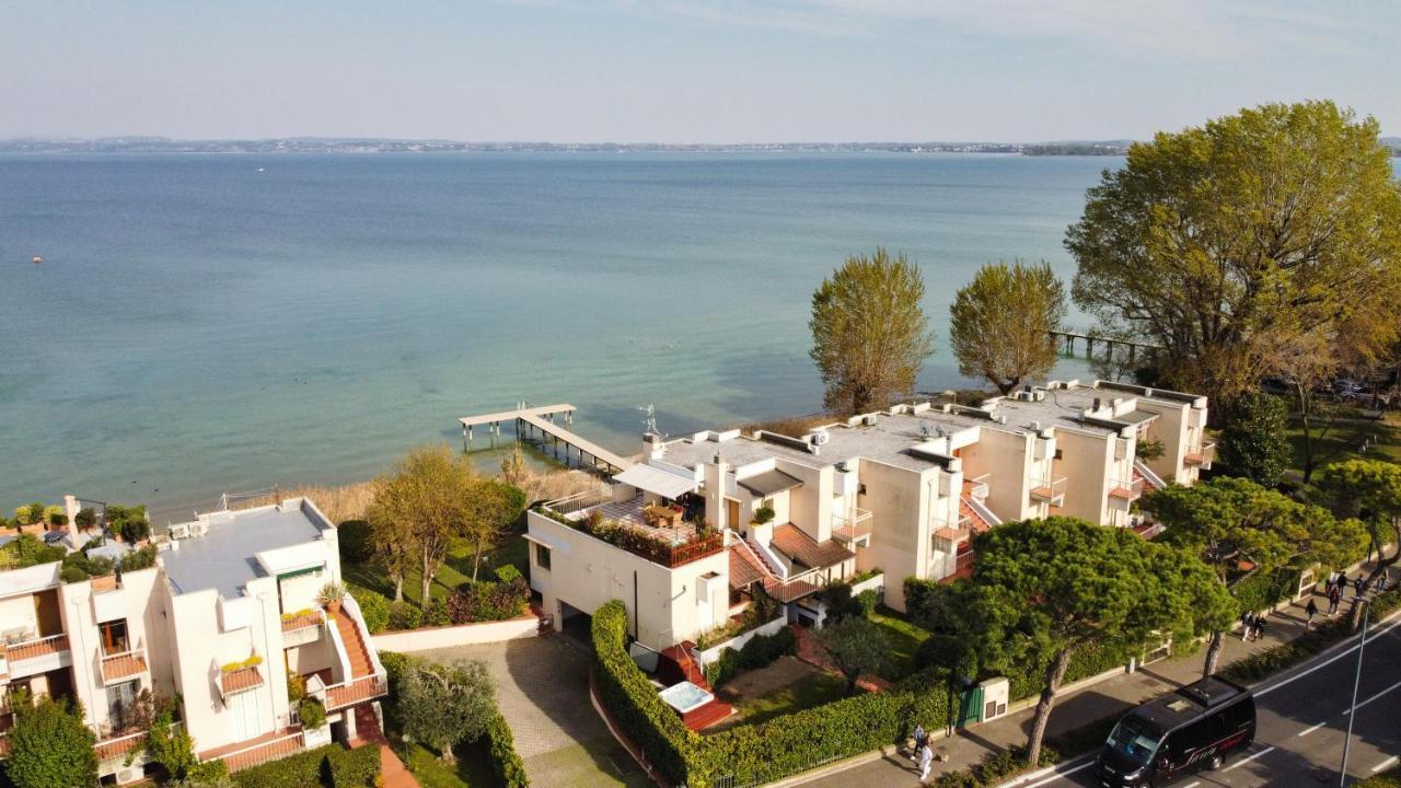 Lake Front Luxury Suites (Adults Only) Sirmione Buitenkant foto