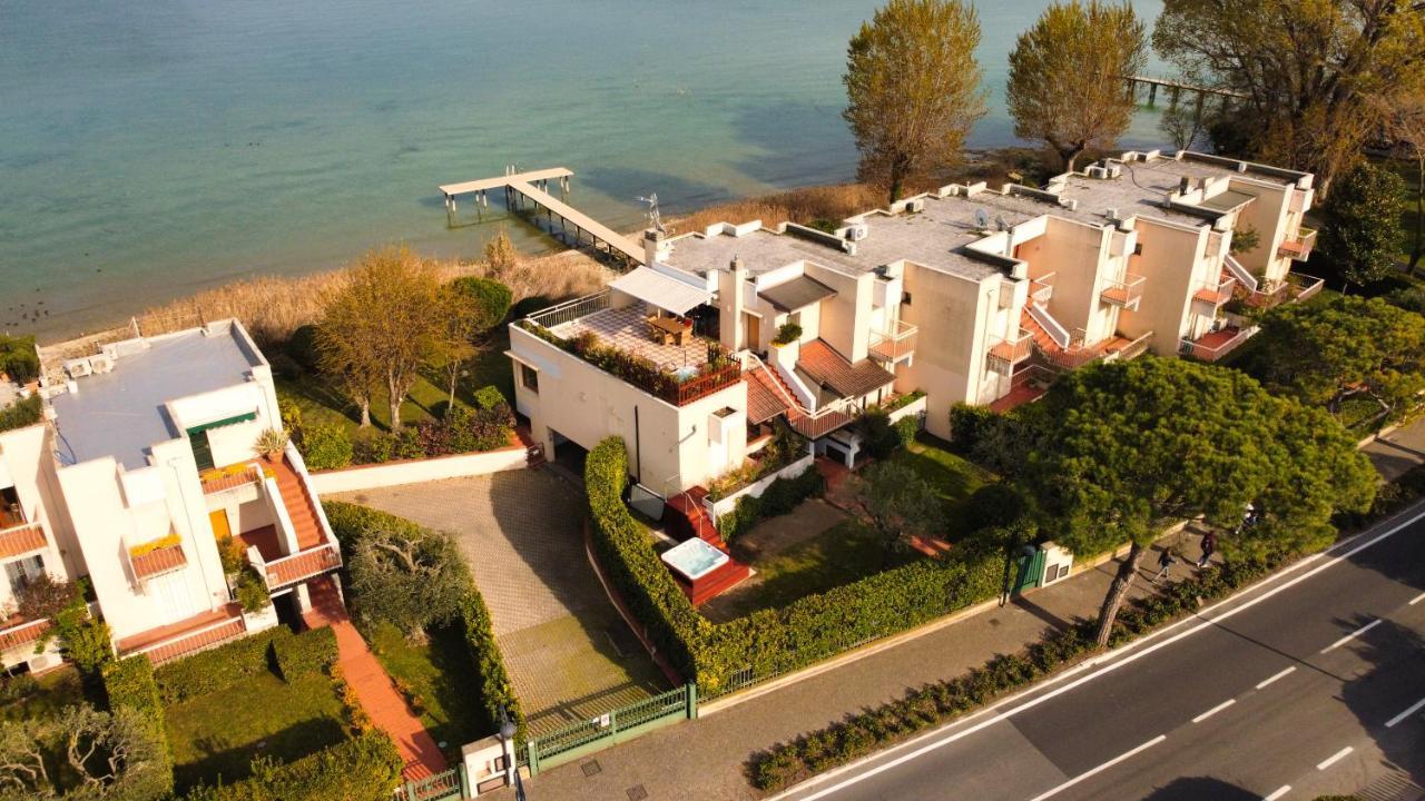 Lake Front Luxury Suites (Adults Only) Sirmione Buitenkant foto